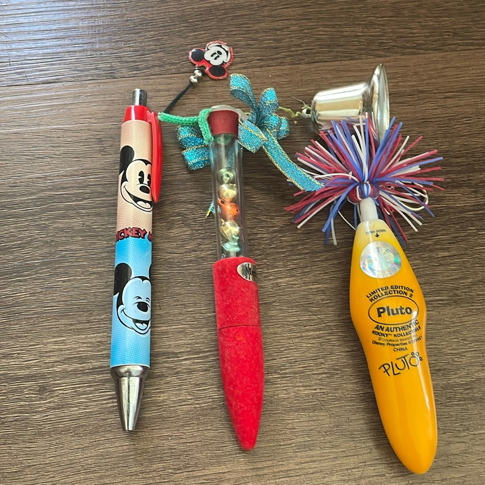 Mickey Mouse Pen & Merry Christmas Pen & Pluto
